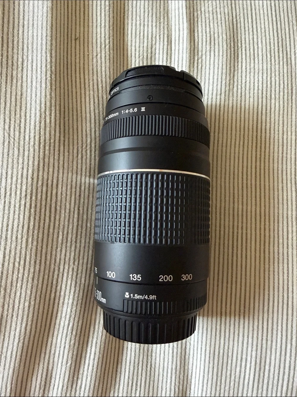 Canon EF 75-300mm f/4-5.6 III Telephoto Zoom Lens for Canon SLR Cameras